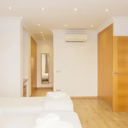 Cubo's Side At La Cala Apartment
